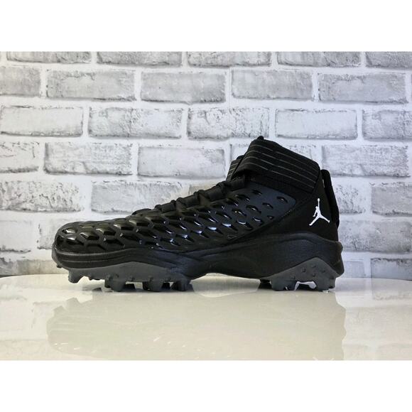 Nike Jordan Savage Pro 2 Shark Men’s Size 16 Black Football Cleats CV1666-003